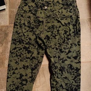 Lululemon Align Crop 21”